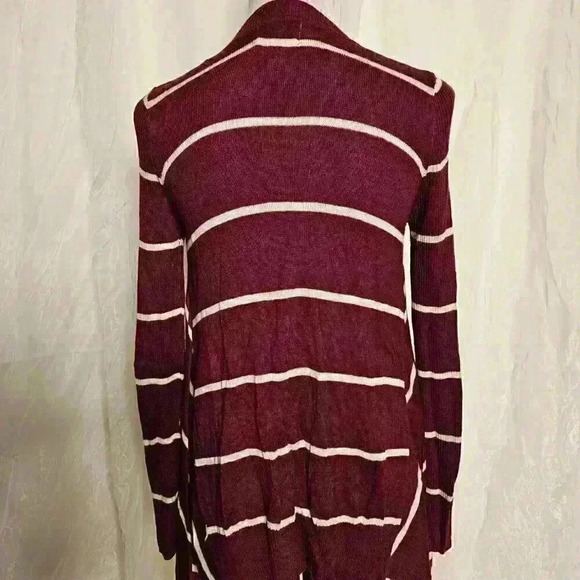 Maroon and Cream Stripe Button Front Shrug - Picture 5 of 5